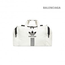 réplica atacadistas Balenciaga Bolsa de ginástica masculina/Adidas em branco