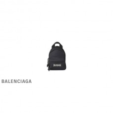 réplica Preços baixos Balenciaga Minimochila masculina grande em preto