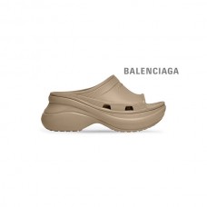 imitação Balenciaga Sandália masculina Pool Crocs Slide em bege