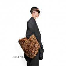 imitação compras da Balenciaga Bolsa Puffer média em marrom