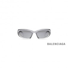 Compre desconto Balenciaga Óculos de sol ovais Swift em prata