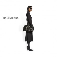 réplica Balenciaga Bolsa feminina Crush grande de corrente acolchoada em preto