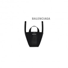 réplica fornecedor Balenciaga Bolsa de ombro feminina Everyday Xs norte-sul em preto