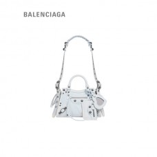 Compre imitação Balenciaga Bolsa feminina Neo Cagole Xs em jeans com strass em azul claro