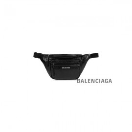 Compre desconto Balenciaga Mochila Explorer Masculina em Preto