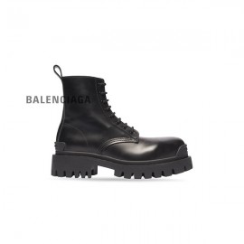 falsa online Balenciaga Bota Feminina Strike com Cadarço em Preto